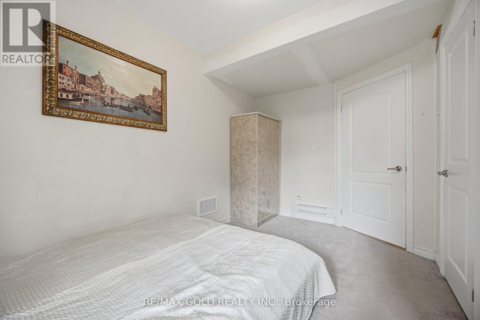 9 ARCOLA STREET - 7