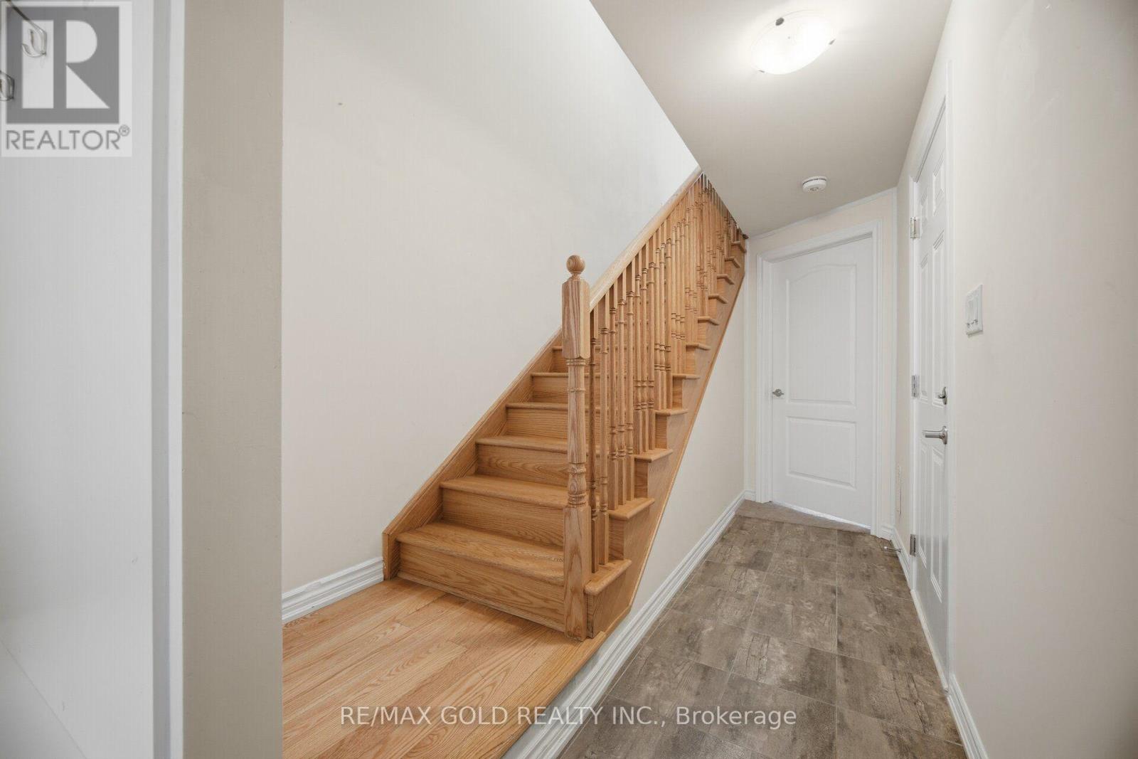 9 ARCOLA STREET - 8