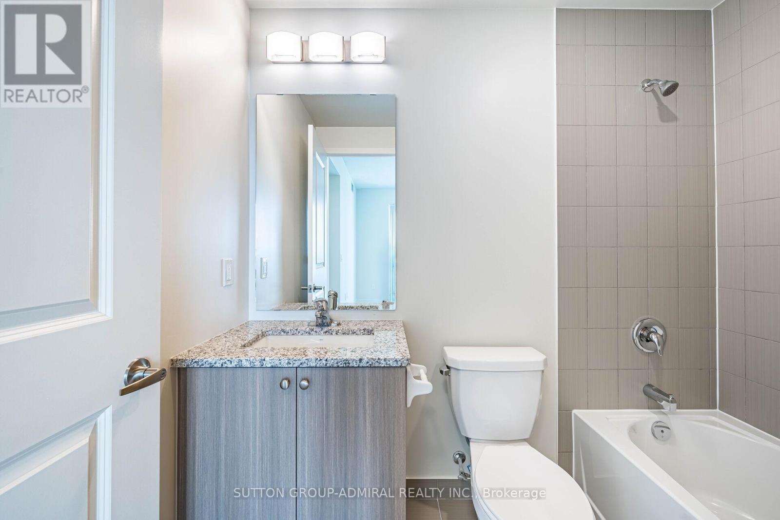 #2205 38 ANNIE CRAIG DRIVE - 23