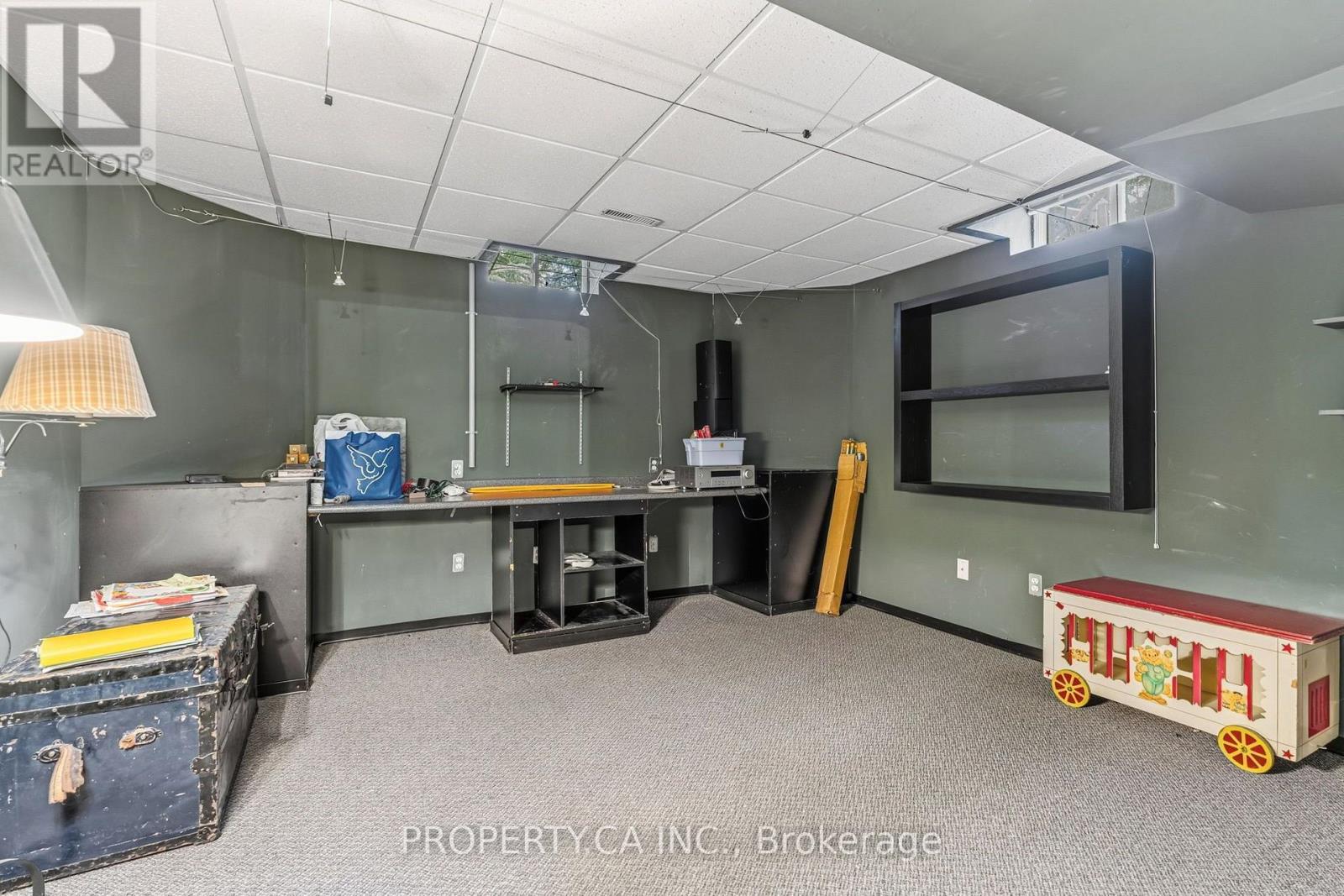 19 JEAN STREET - 32