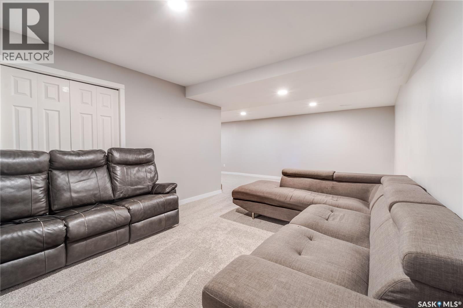 1642 Bingham ROAD — photo 36