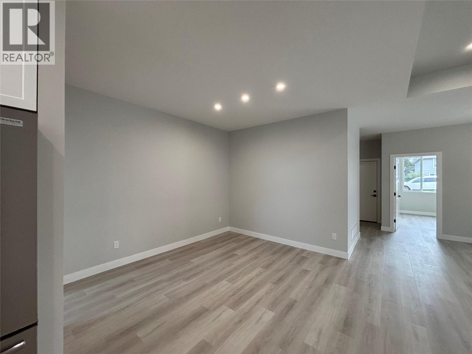574 Meadowlark Avenue - 13