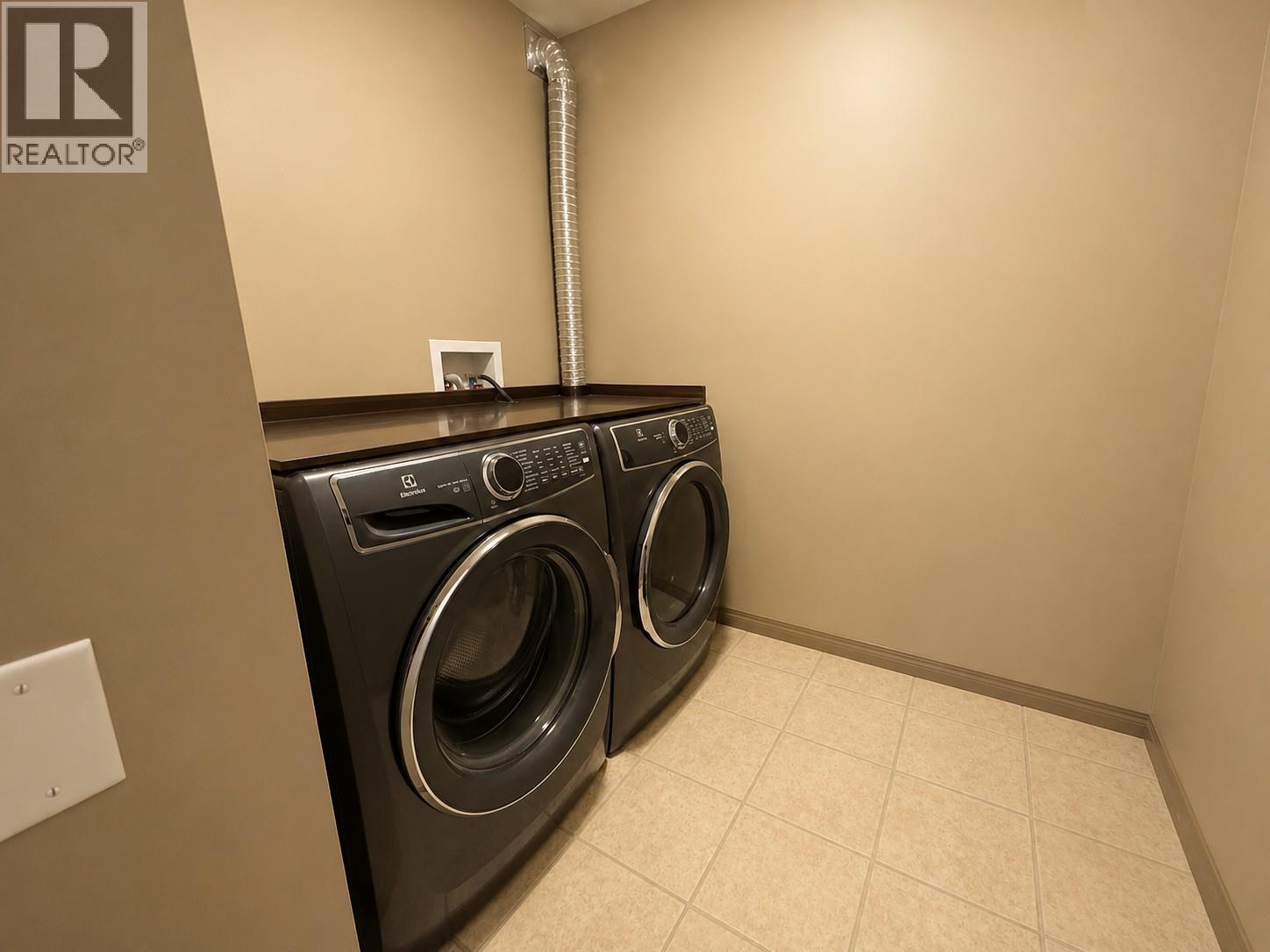 #2208 4874 Stanley Street - 26