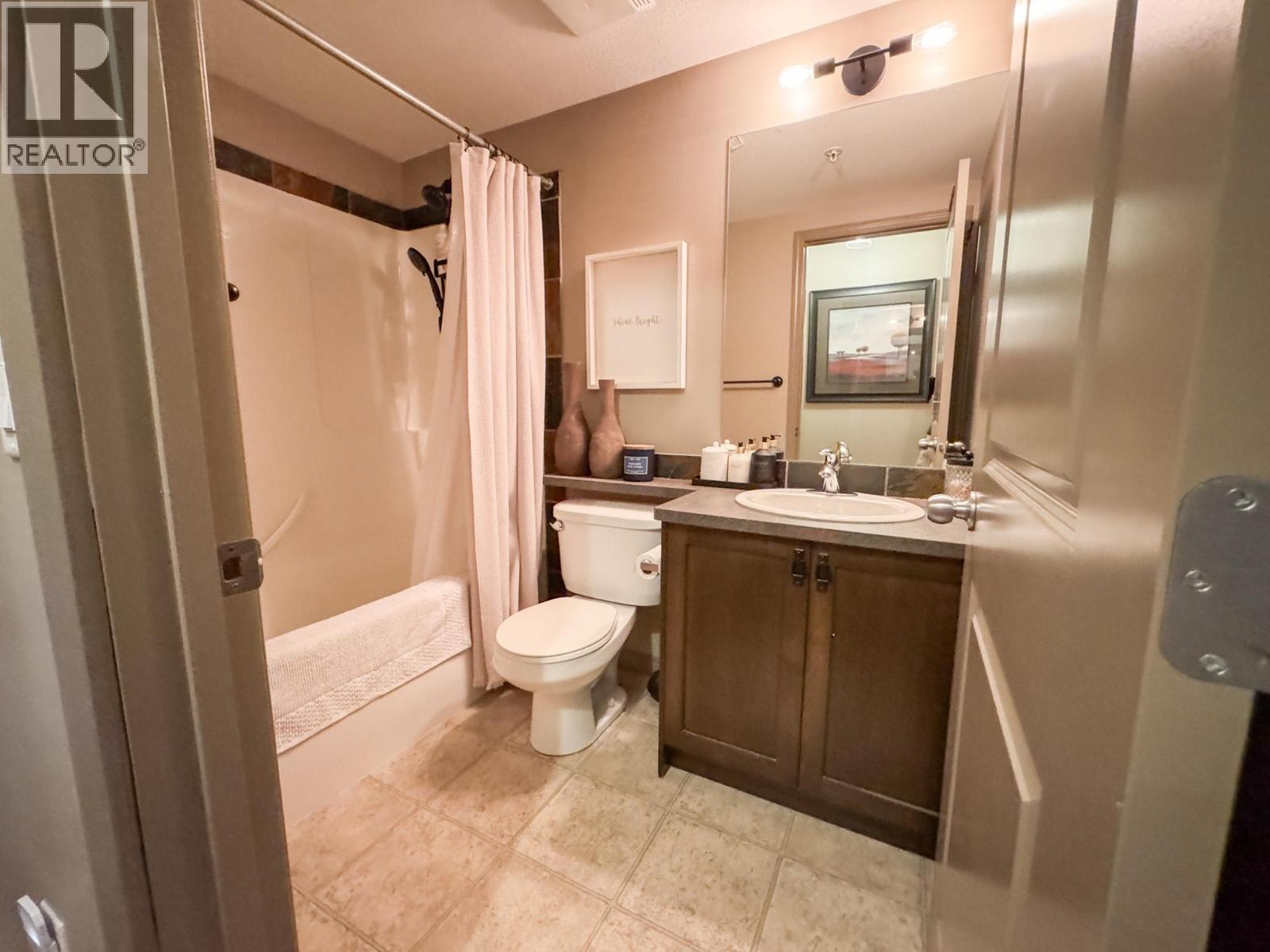 #2208 4874 Stanley Street - 23