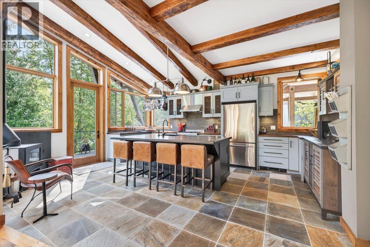 470 Canyon Trail - 11
