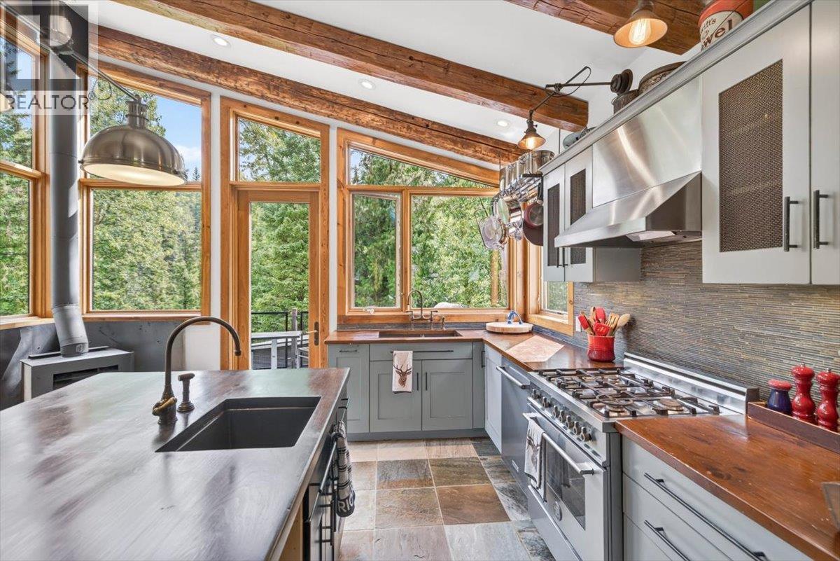 470 Canyon Trail - 12