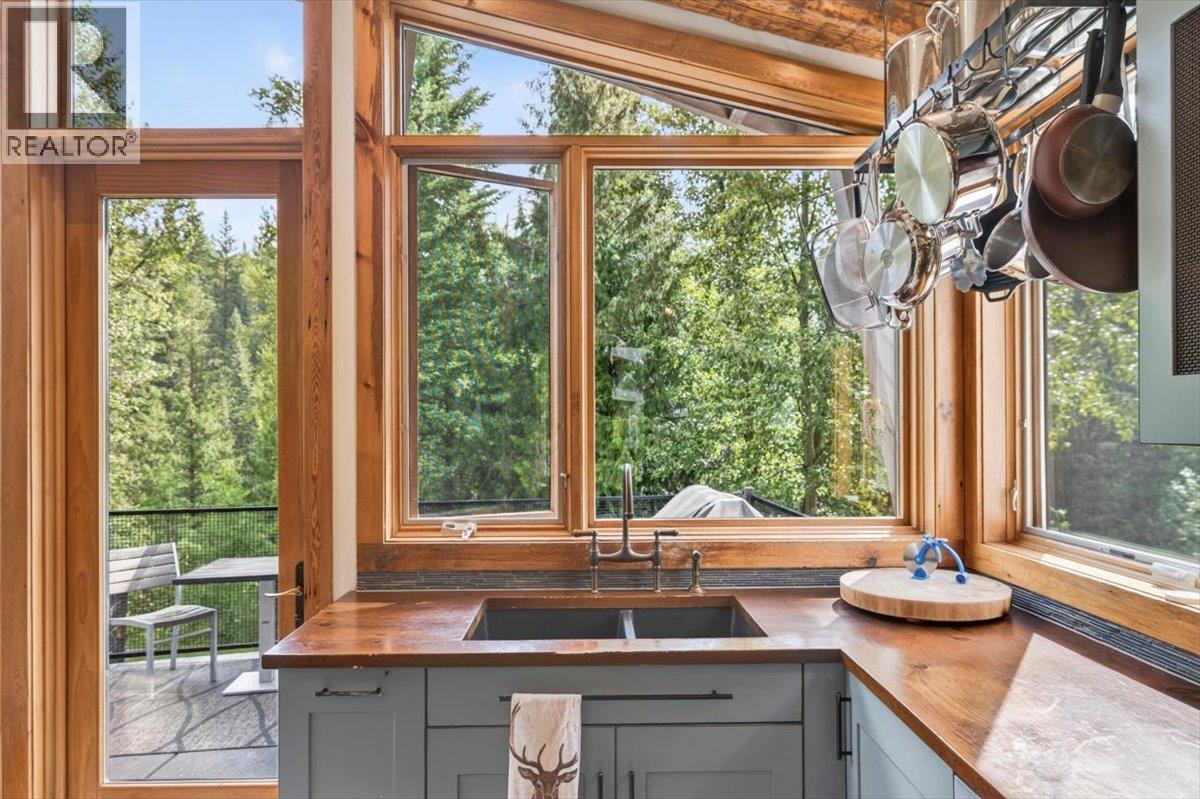 470 Canyon Trail - 13
