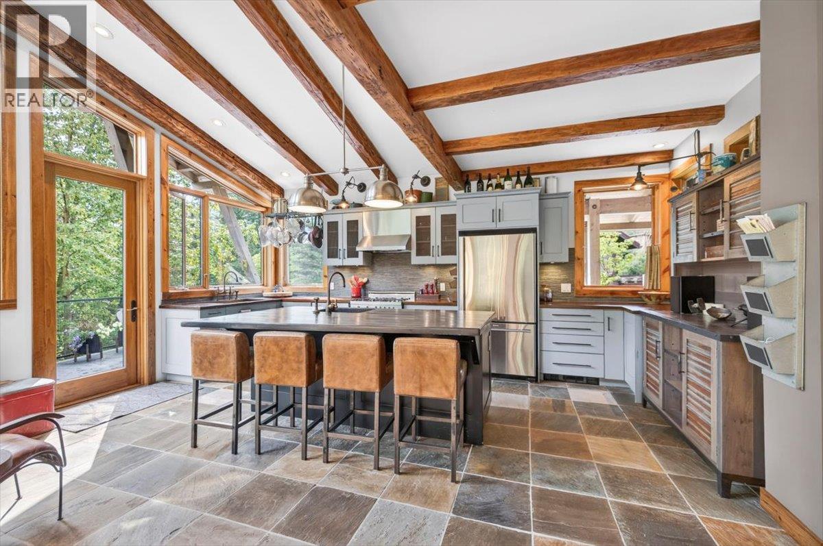 470 Canyon Trail - 17