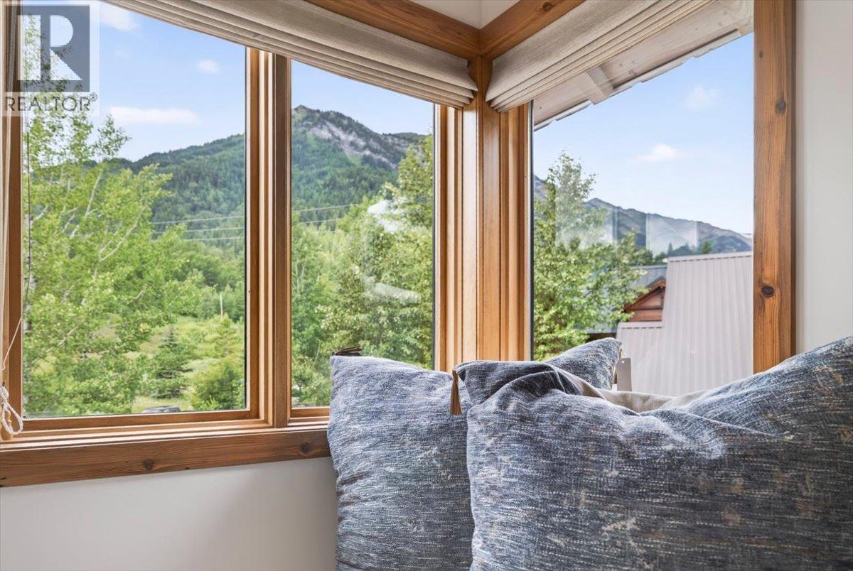 470 Canyon Trail - 42