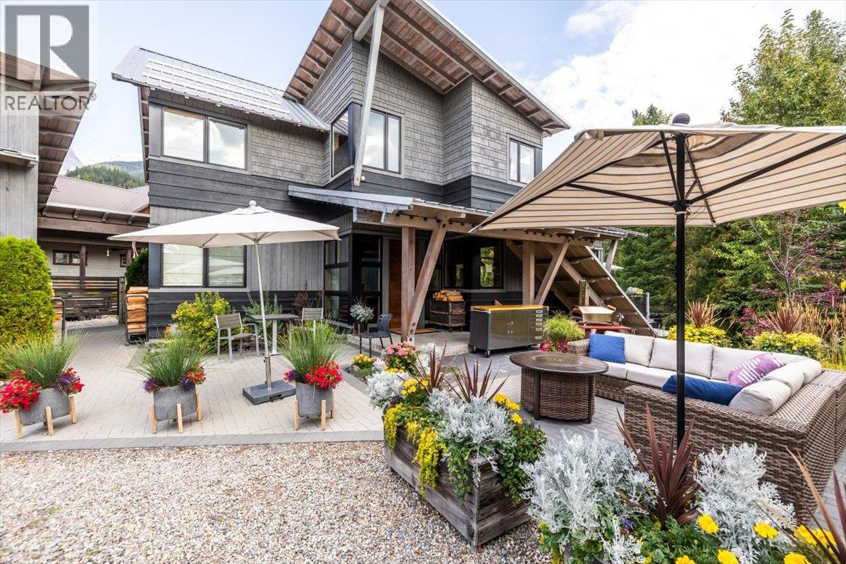 470 Canyon Trail - 72
