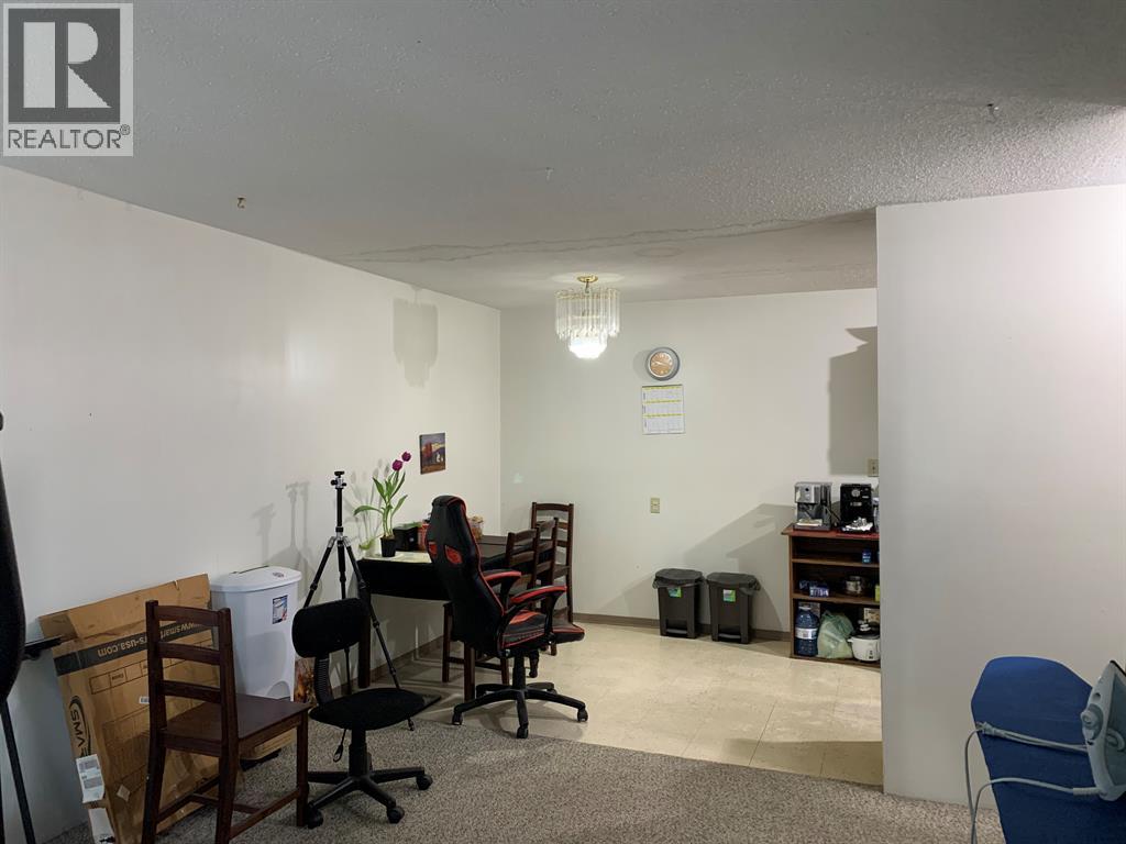 #211 5317 5 Avenue - 6