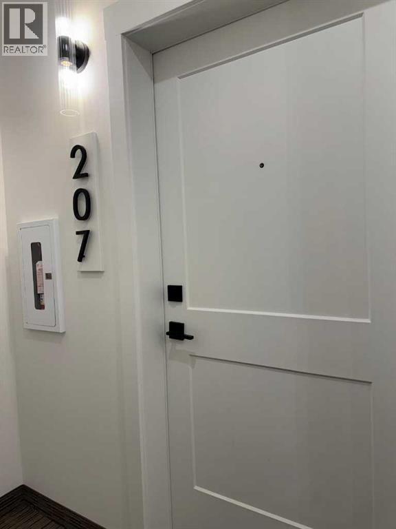 #1207 55 Lucas Way NW - 37