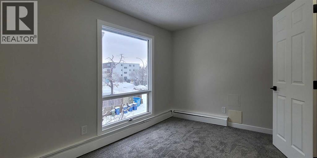 #29 2400 15 Street SW - 10