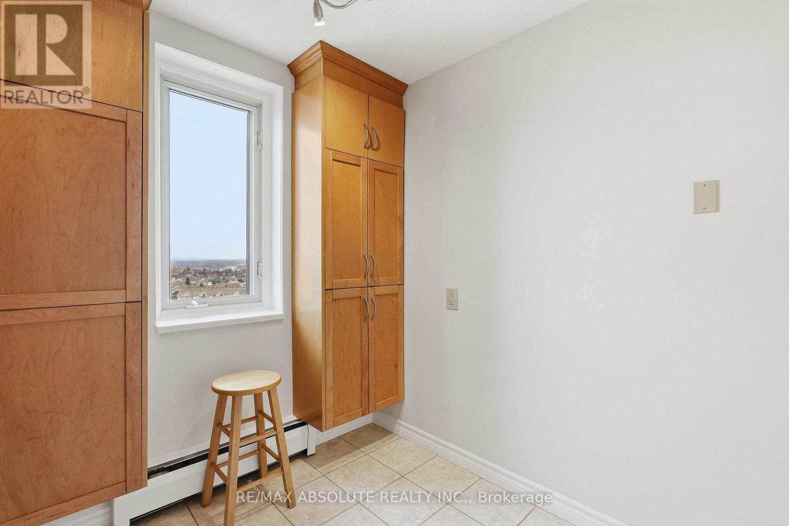 #1010 915 ELMSMERE ROAD - 15