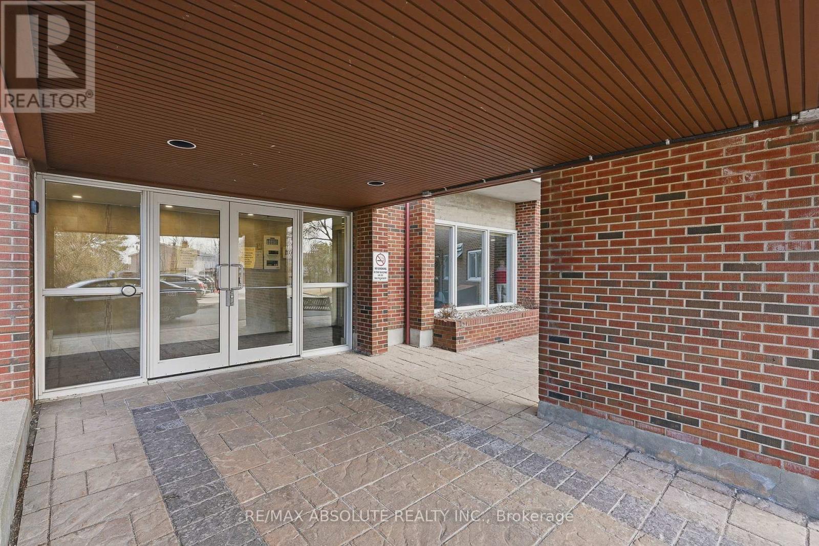 #1010 915 ELMSMERE ROAD - 2