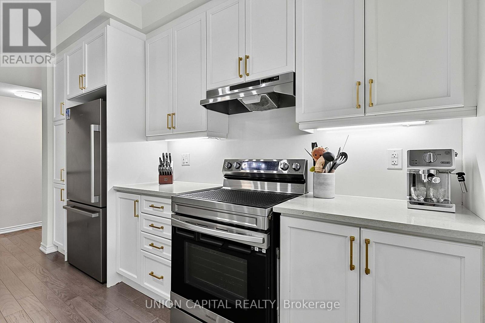 16 THOMAS FRISBY JR CRESCENT - 16