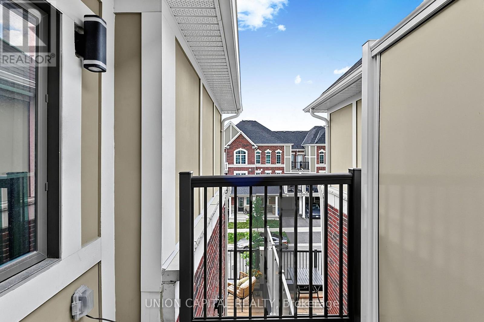 16 THOMAS FRISBY JR CRESCENT - 35