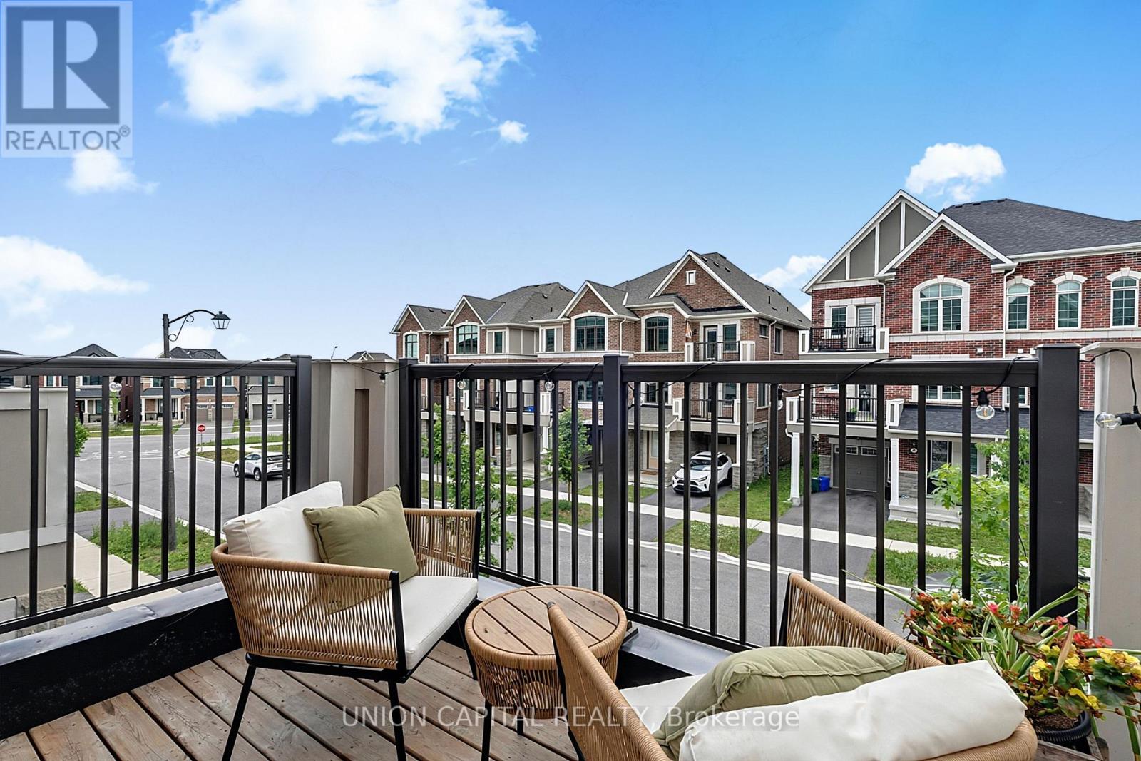 16 THOMAS FRISBY JR CRESCENT - 34