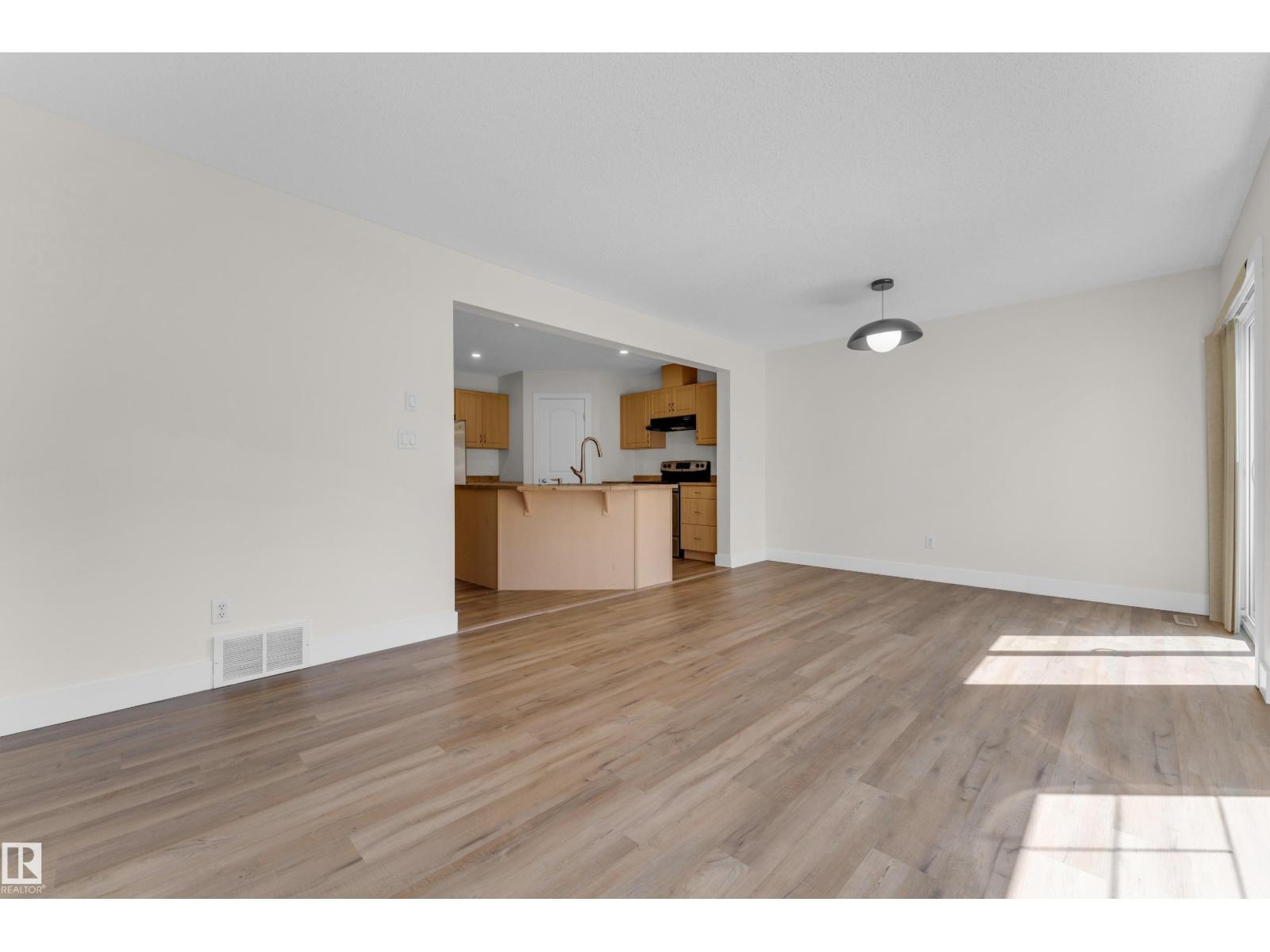 #64 14208 36 ST NW - 12