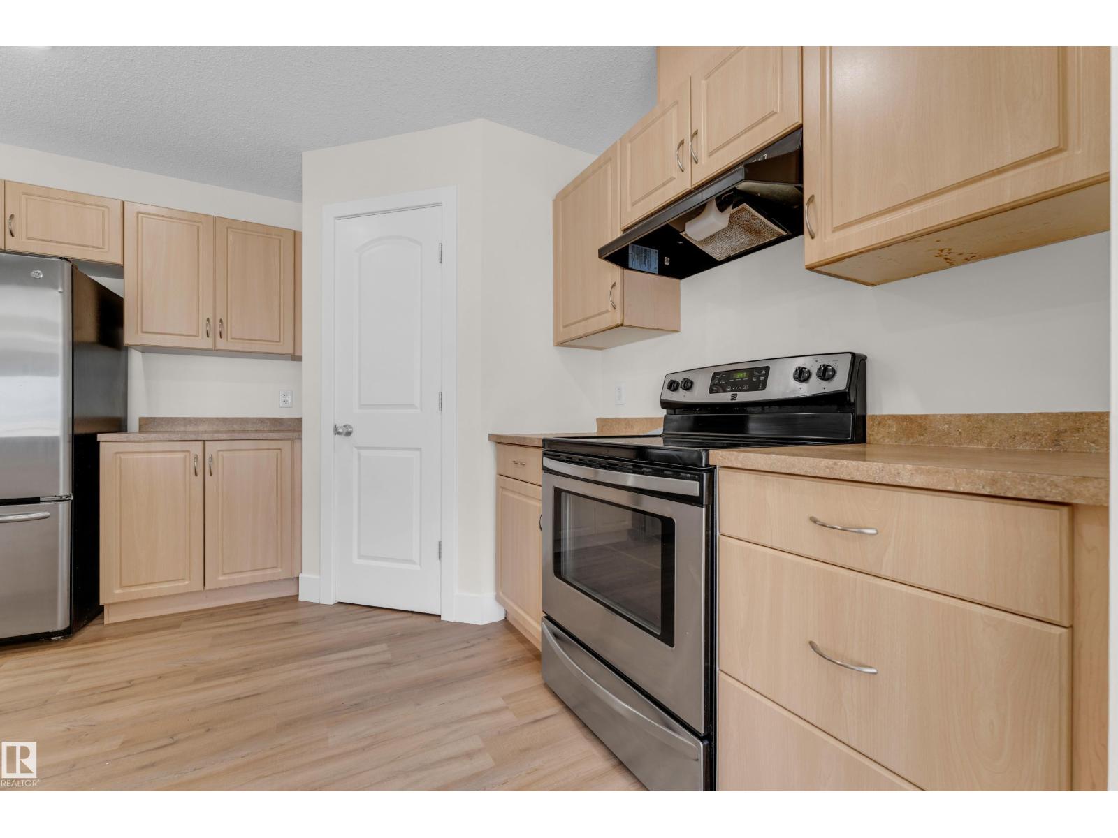 #64 14208 36 ST NW - 15