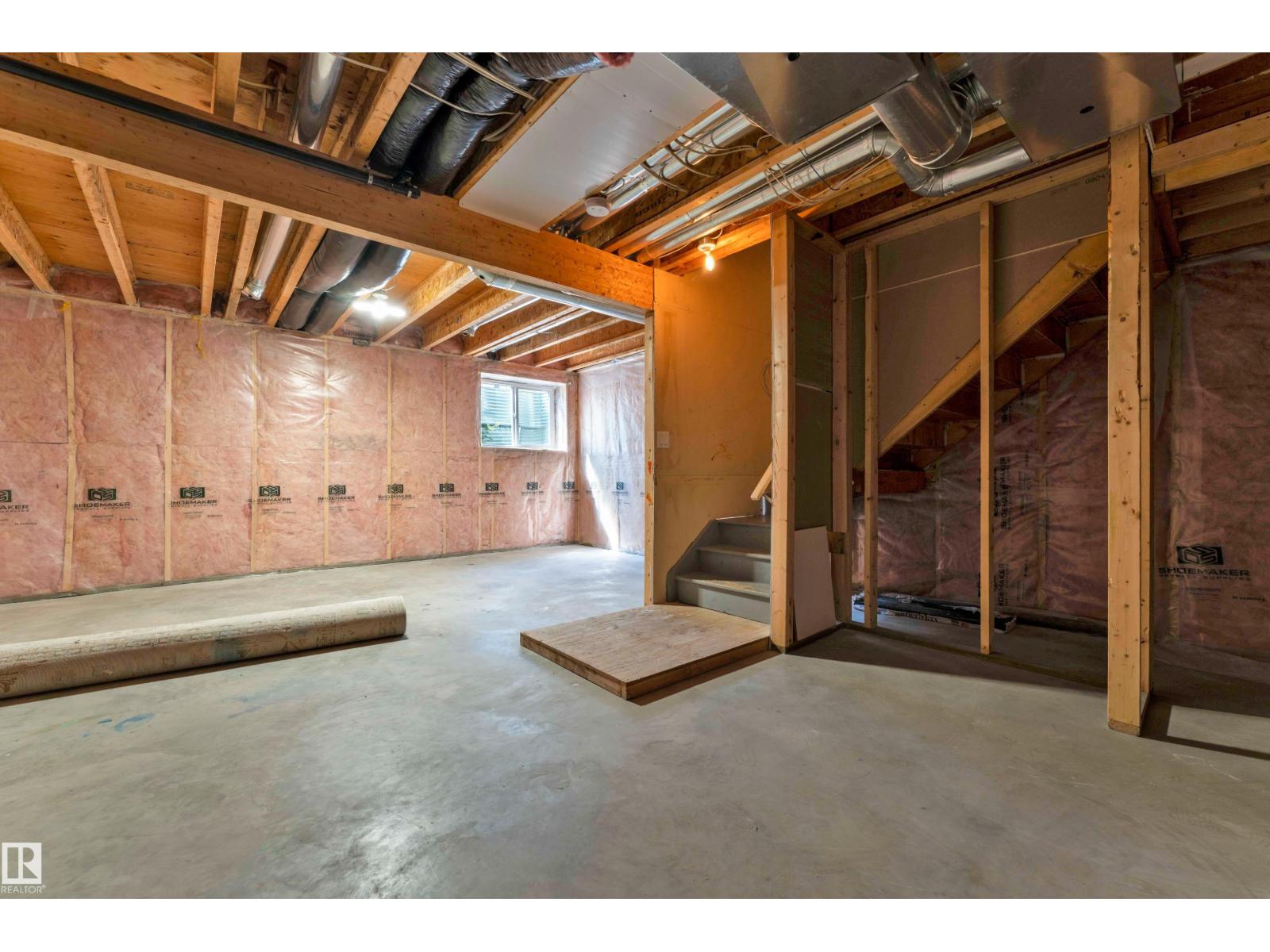 #64 14208 36 ST NW - 32