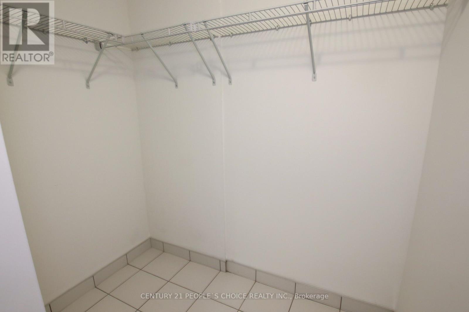 #2401 297 OAK WALK DRIVE - 21