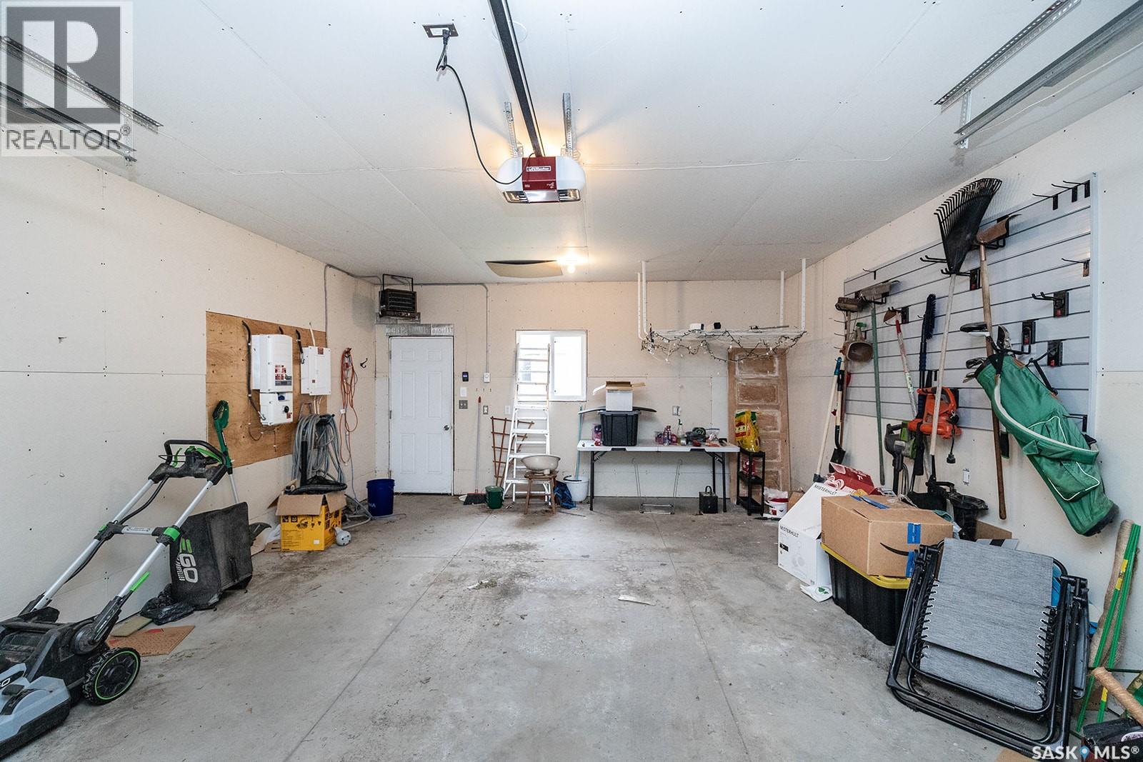 840 8th AVENUE N - 26