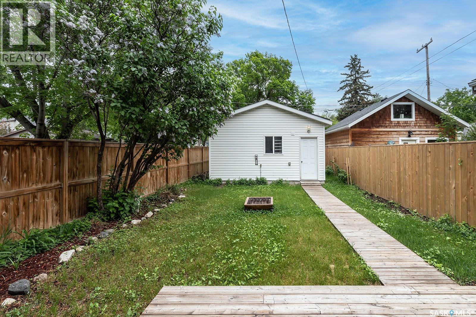840 8th AVENUE N - 30