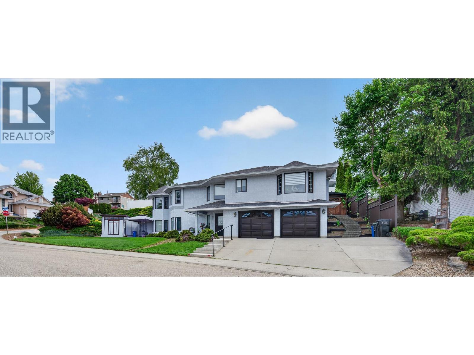 4221 Wellington Drive - 3