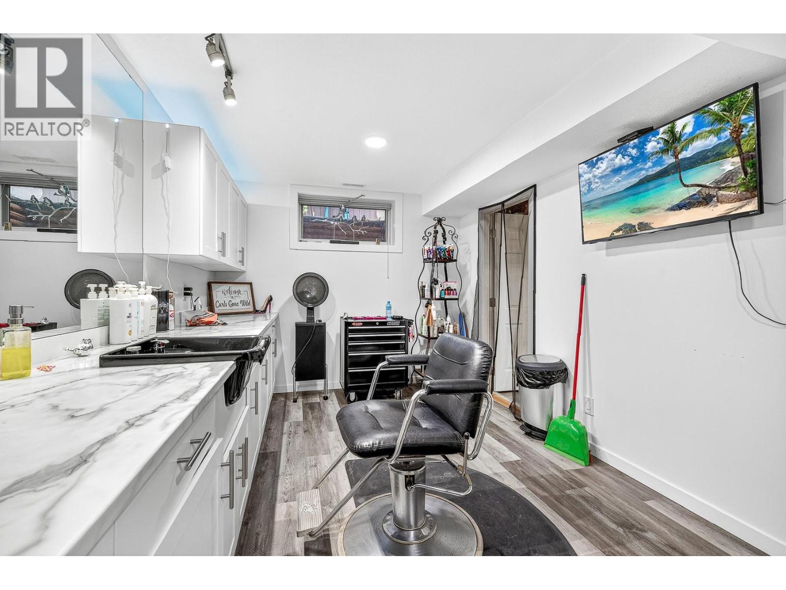 4221 Wellington Drive - 51