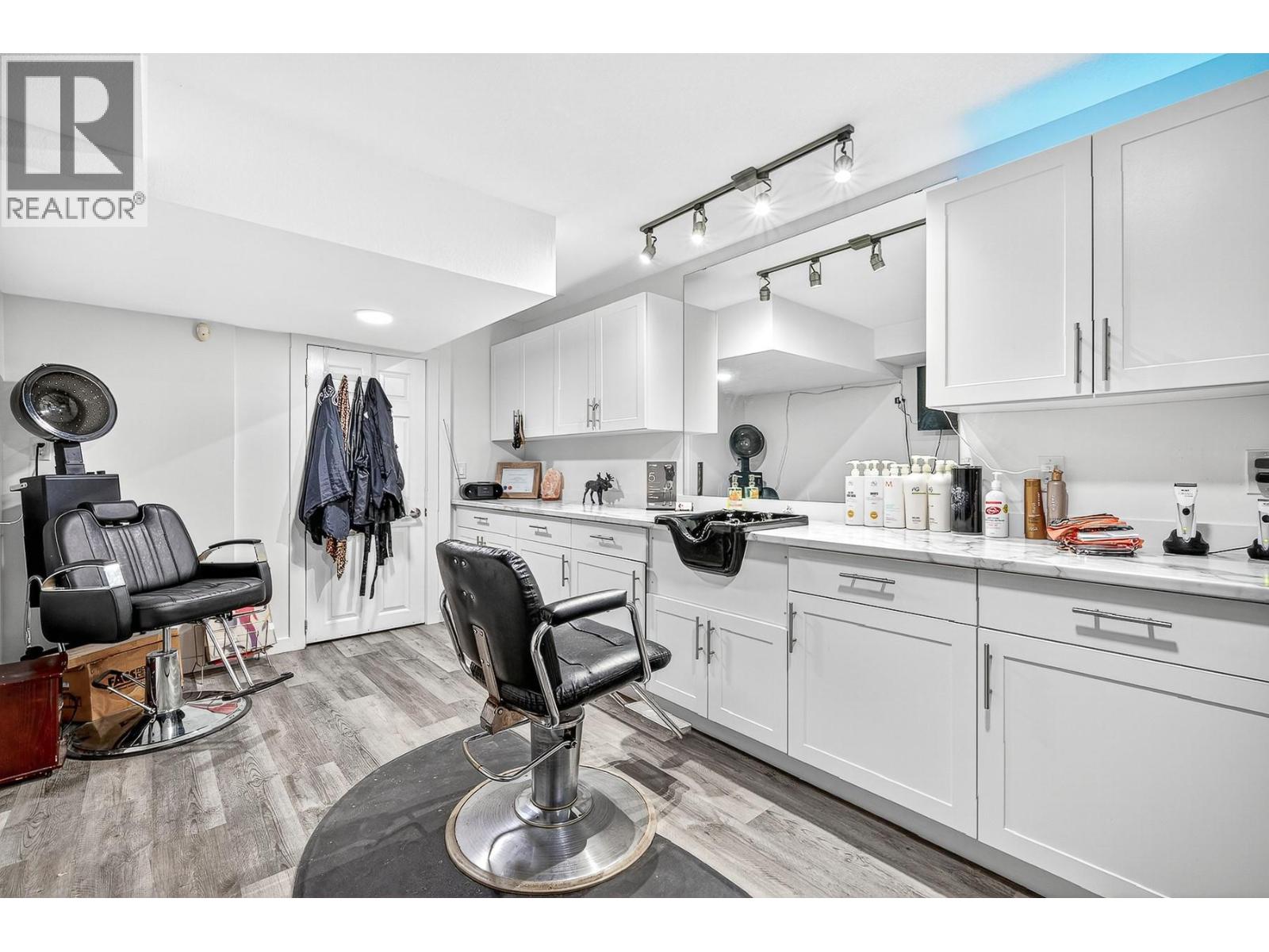 4221 Wellington Drive - 49