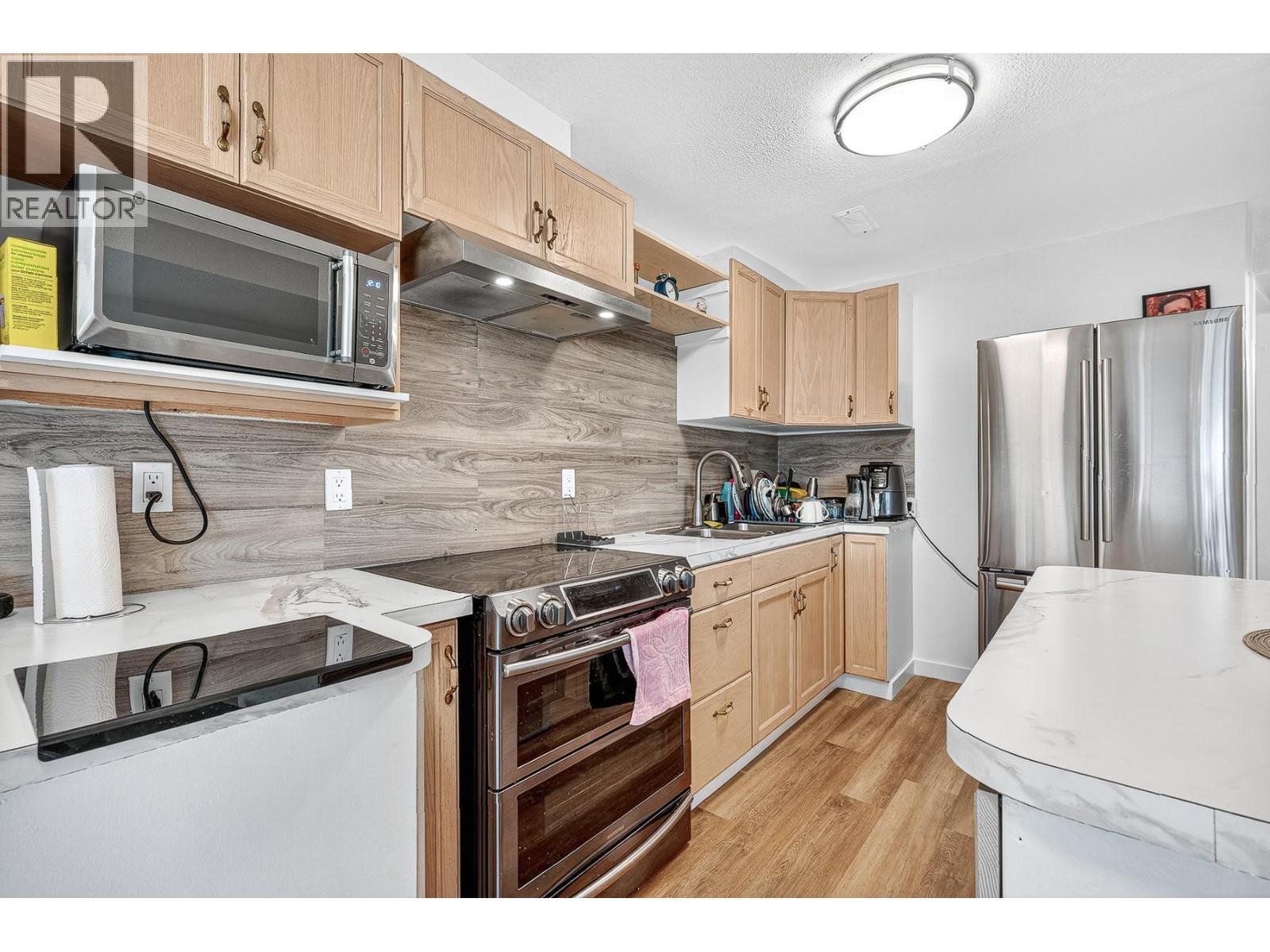 4221 Wellington Drive - 44