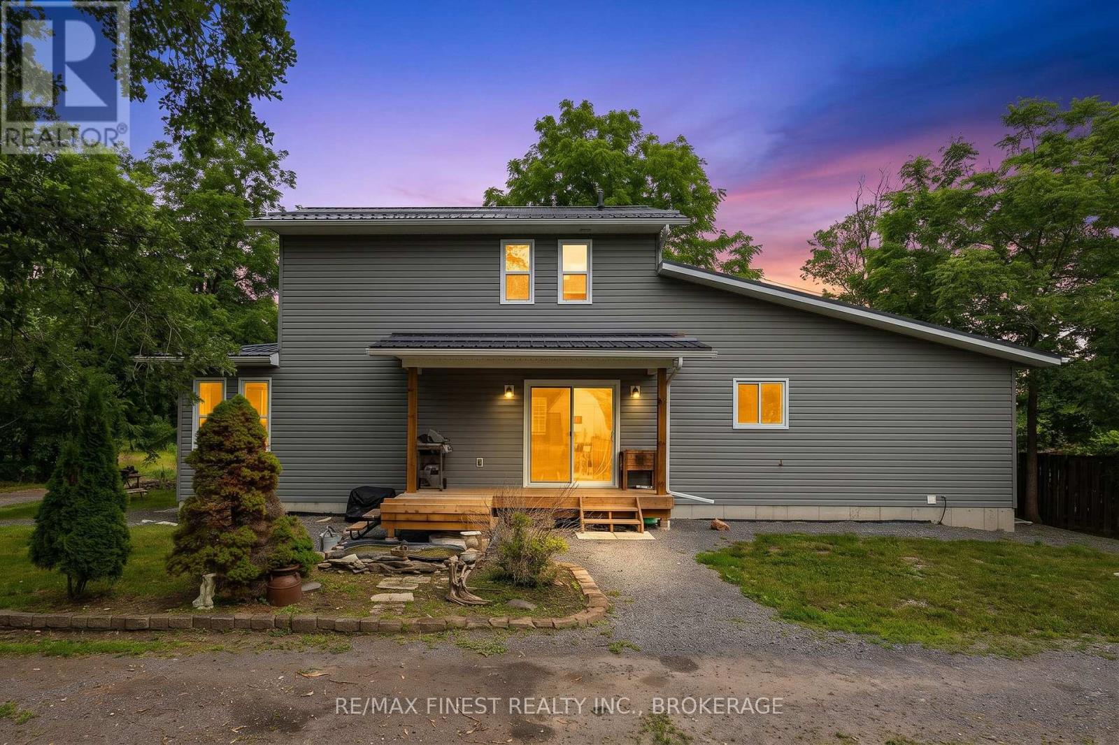 31 ASHE CRESCENT - 2