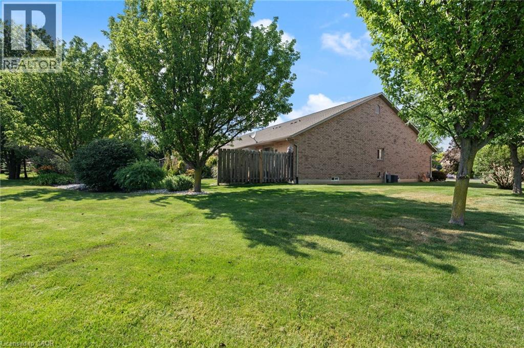 #16 19 SOMERSET Drive - 30