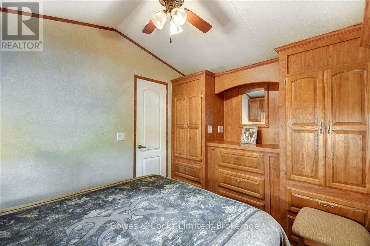 R2-1123 HOMESTEAD ROAD - Image 16