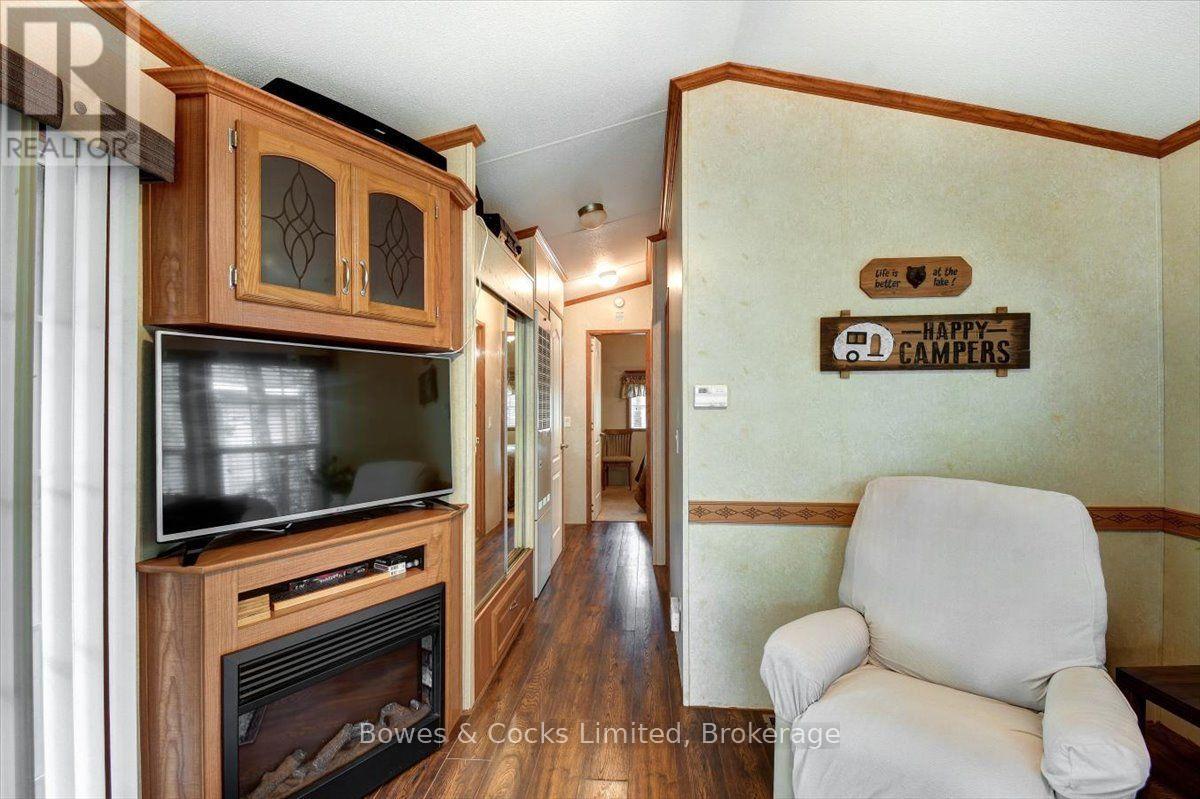 R2-1123 HOMESTEAD ROAD - Image 26