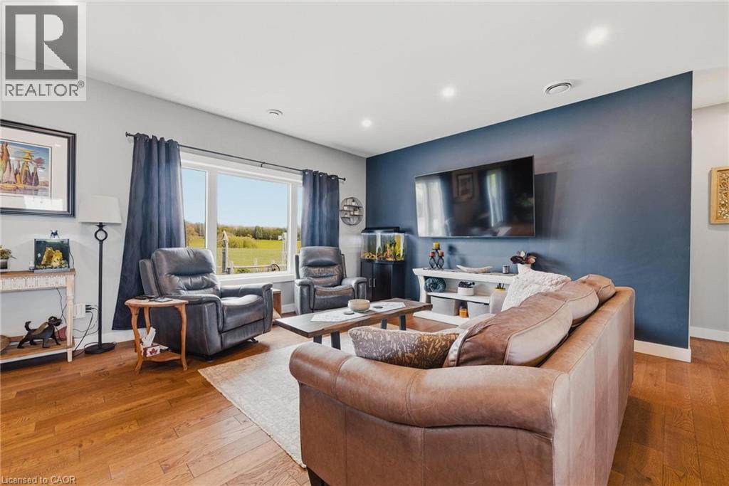 401372 GREY RD 4 - Image 17