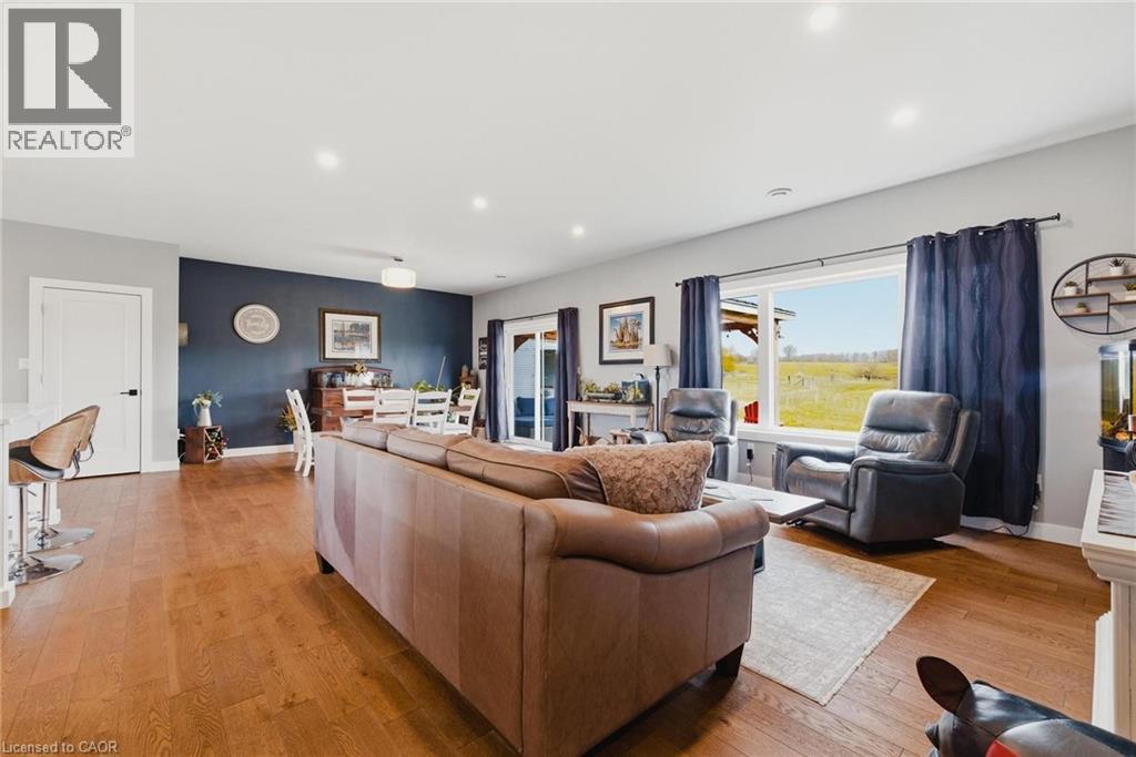 401372 GREY RD 4 - Image 22