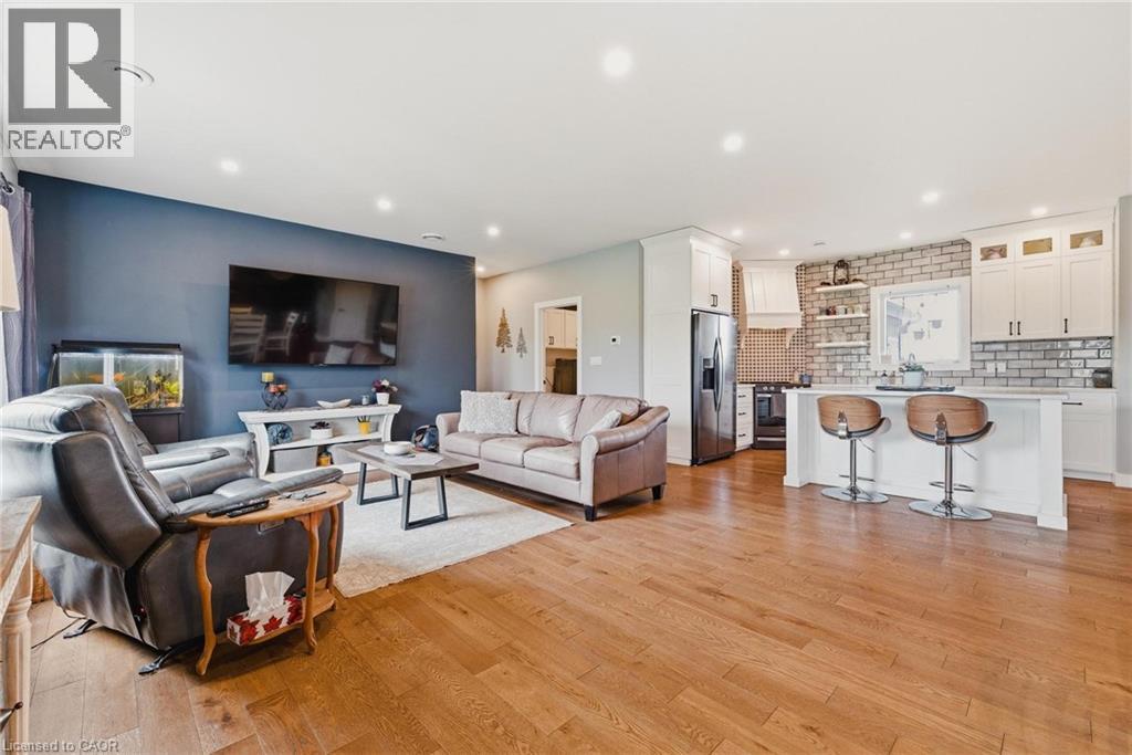 401372 GREY RD 4 - Image 19