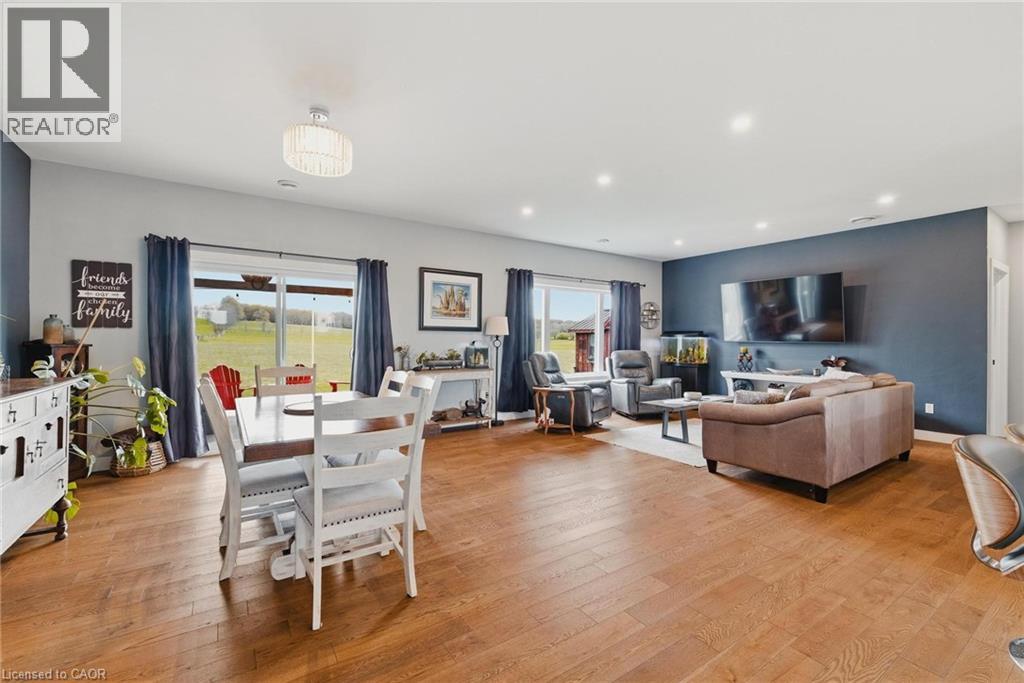401372 GREY RD 4 - Image 14
