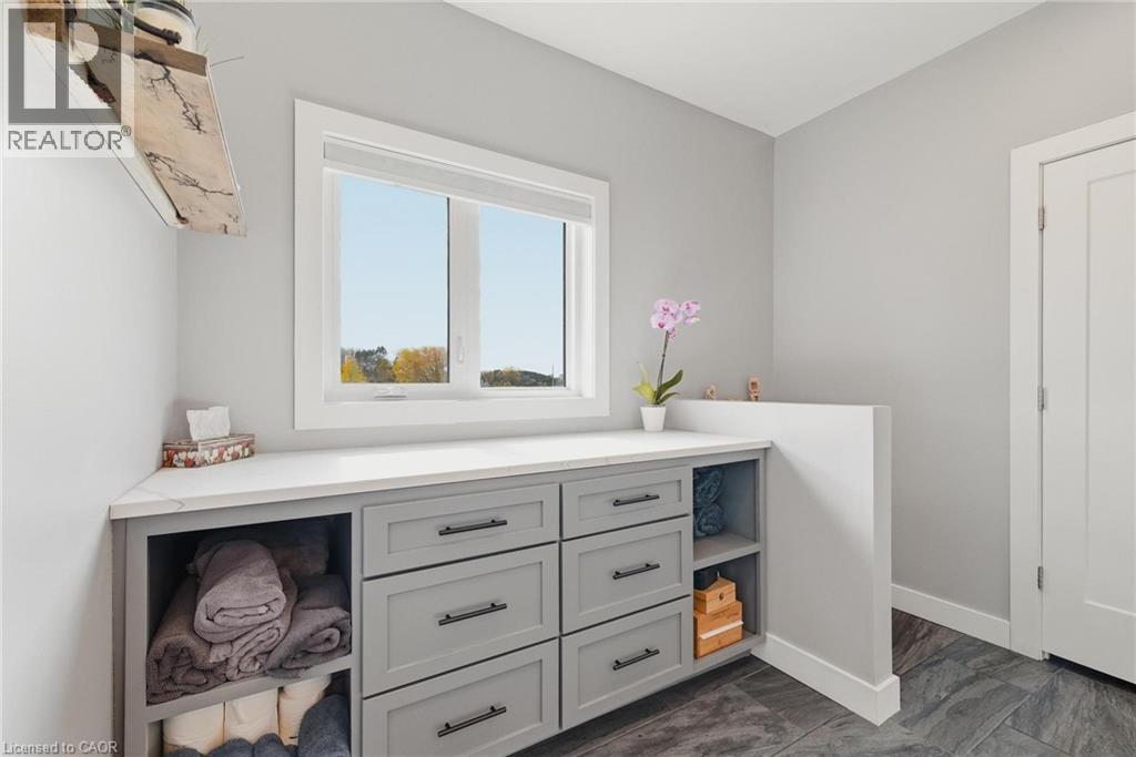 401372 GREY RD 4 - Image 26