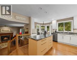 Den - 779 Mulholland Dr, Parksville, BC V9P2K4 Photo 10
