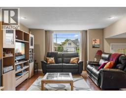 Primary Bedroom - 779 Mulholland Dr, Parksville, BC V9P2K4 Photo 6