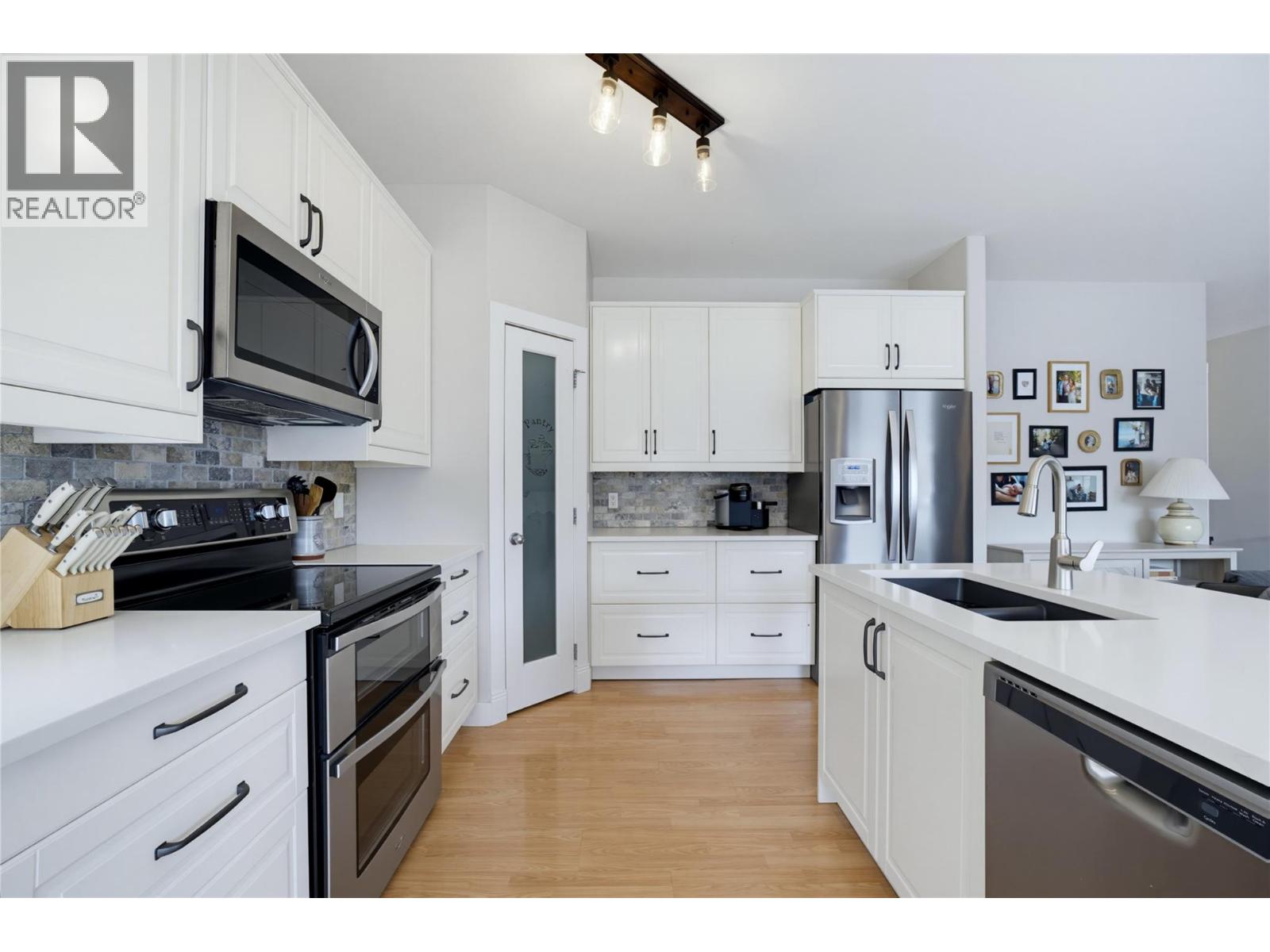#23 801 20 Street NE - 27