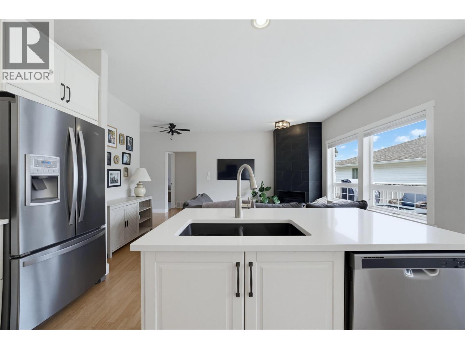 #23 801 20 Street NE - 24