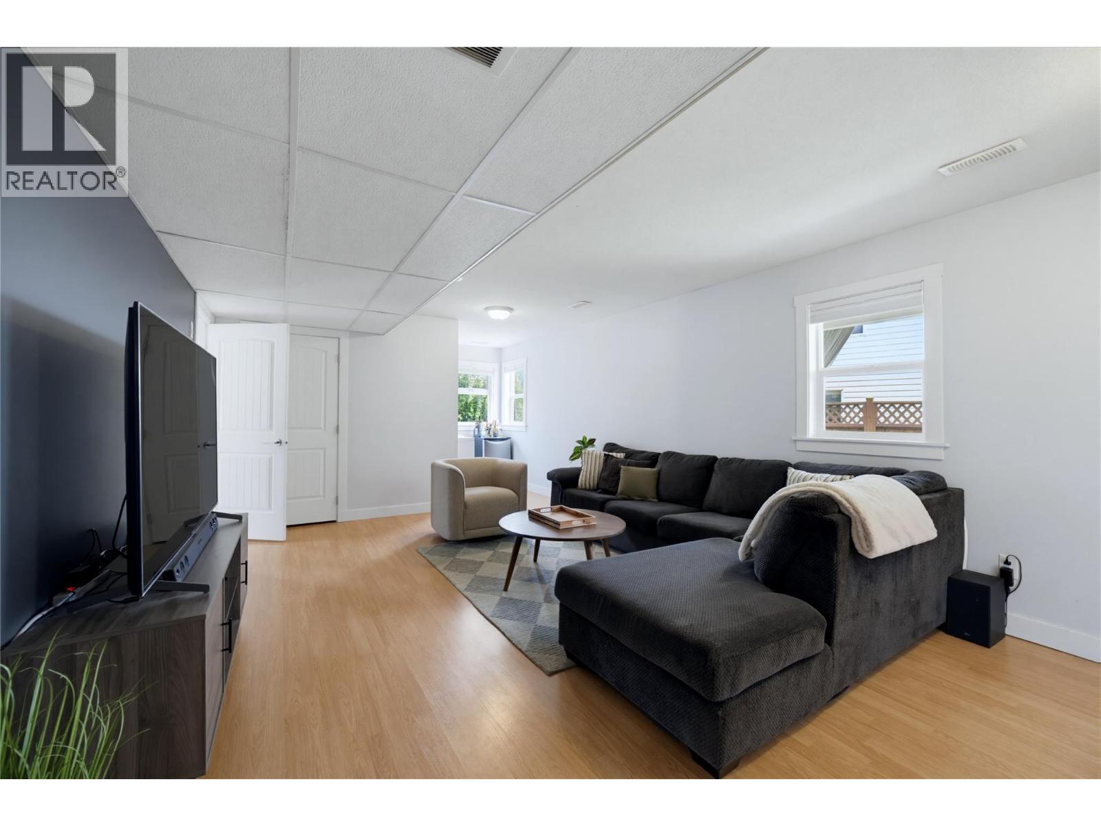 #23 801 20 Street NE - 9