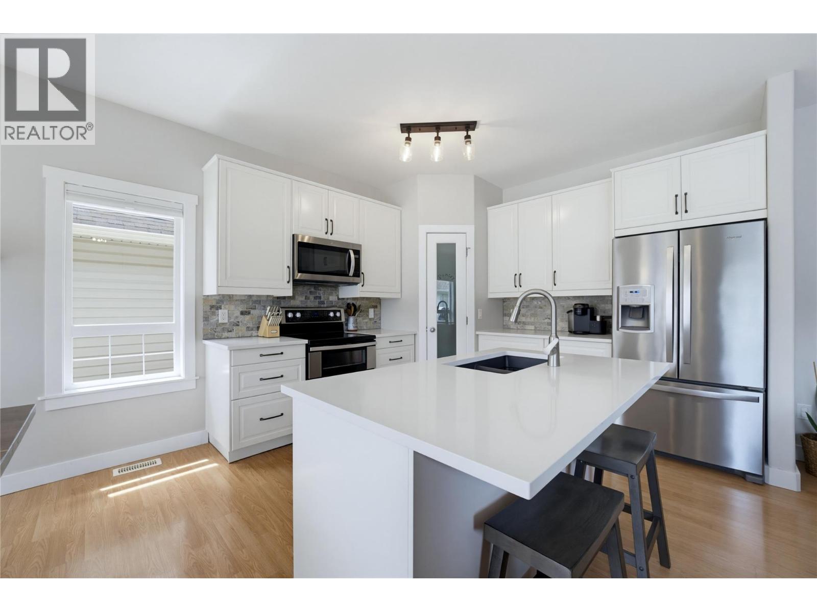 #23 801 20 Street NE - 28