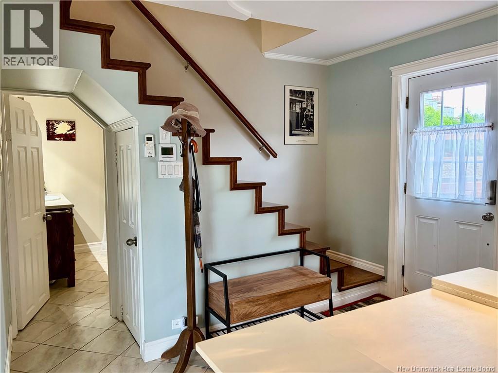 191 Renfrew - Image 17