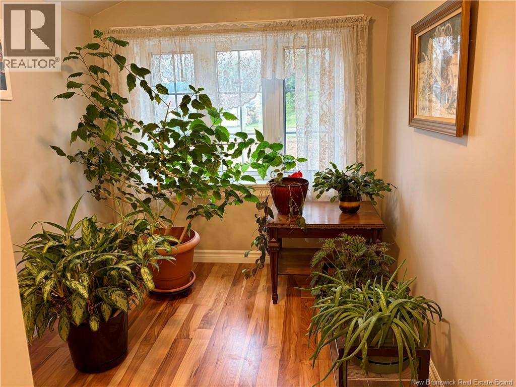 191 Renfrew - Image 22
