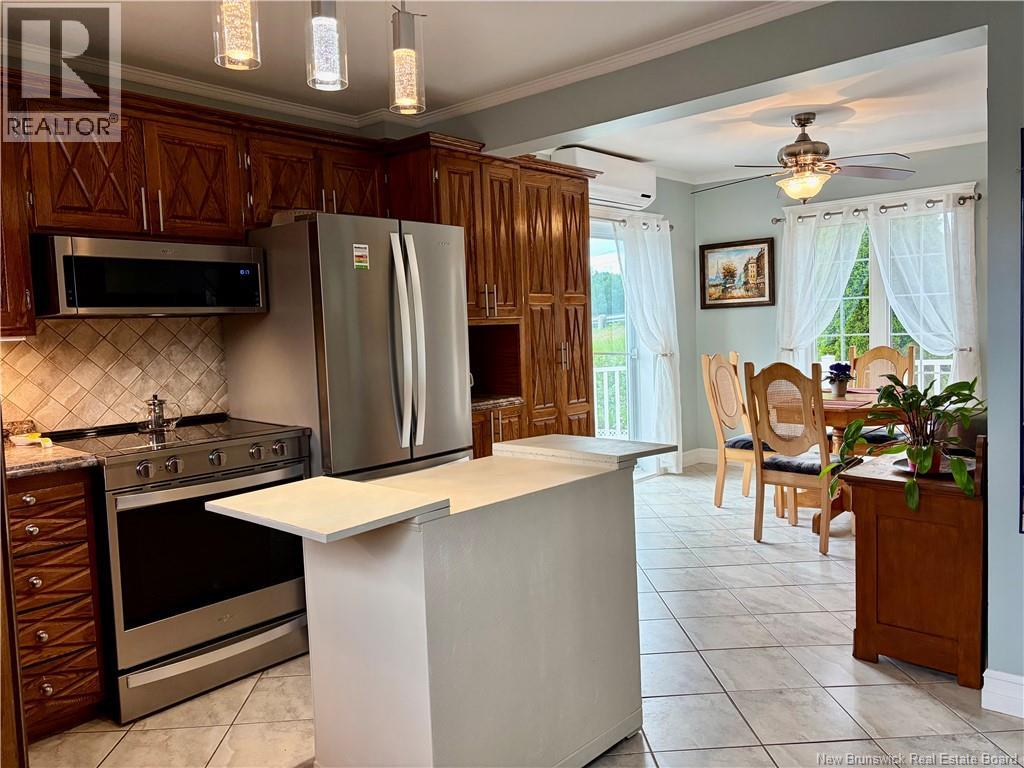191 Renfrew - 6